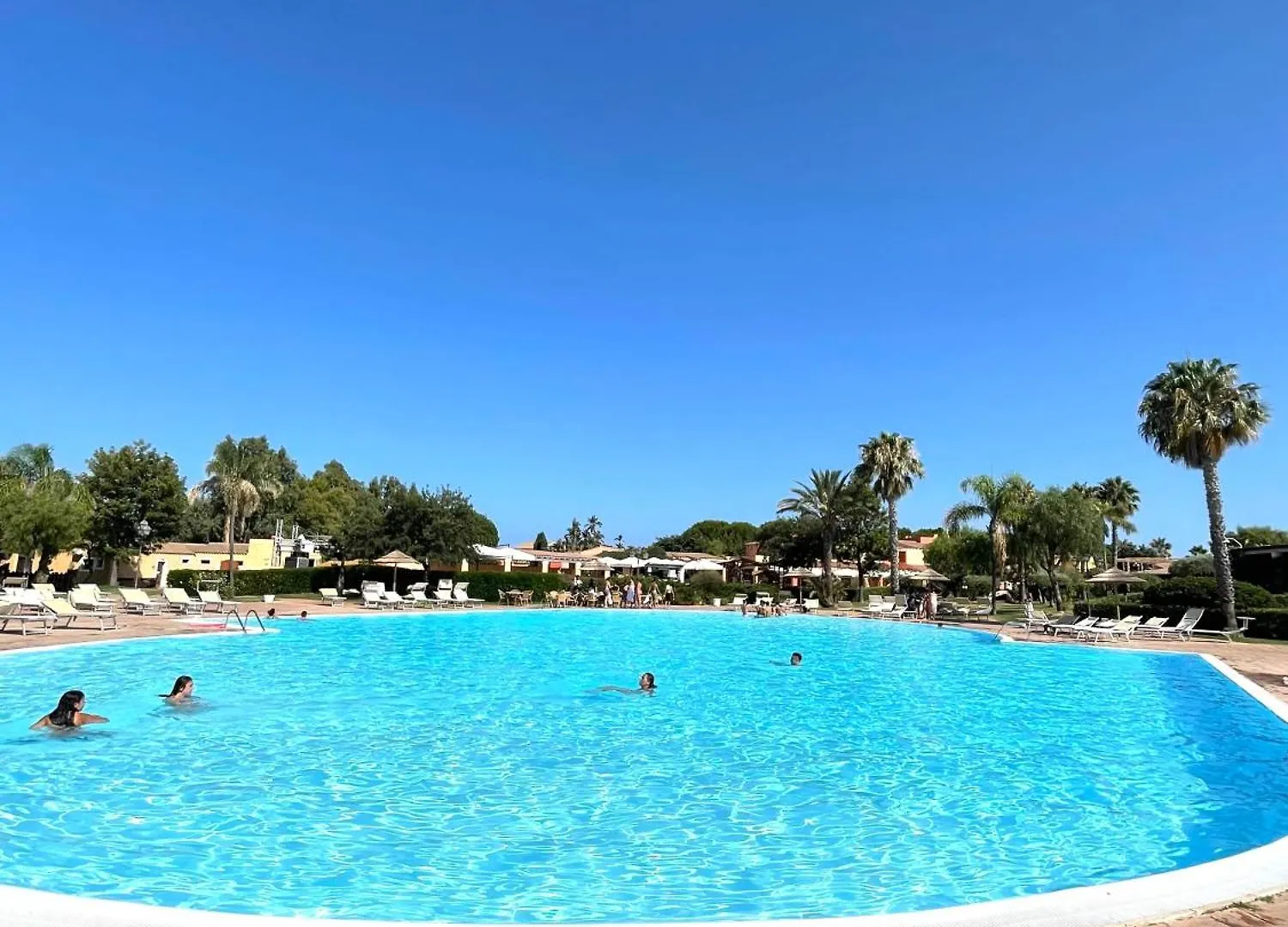 Amarestyle Igv Club Santagiusta Ξενοδοχείο Costa Rei